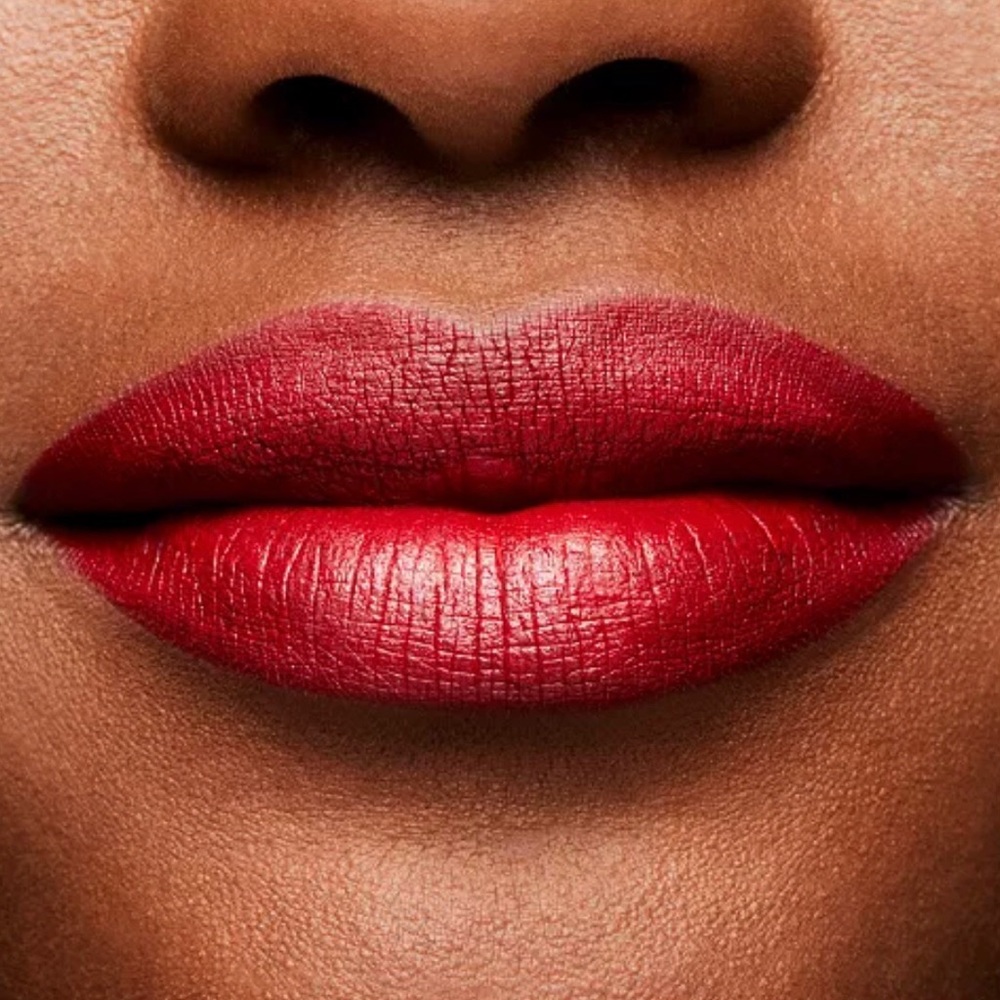 MAC RUBY WOO RETRO MATTE LIPSTICK - Picture 3 of 7